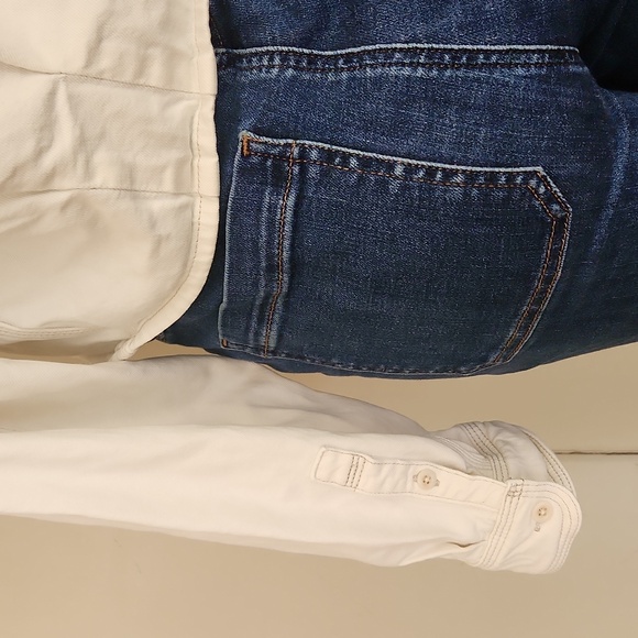 DENIM PLEATED CROPPED BUTTON UP BLOUSE - Picture 9 of 11